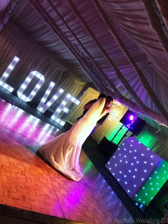 Mr and Mrs Cook's wedding at Lenwade House Hotel, Norfolk 2019 - Norfolk Wedding DJ www.norfolkweddingdj.co.uk